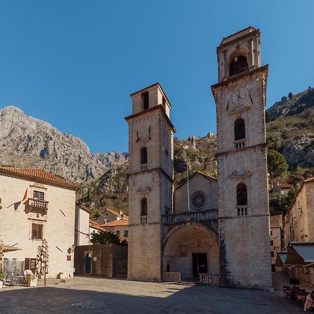 Old Town St Tryphon Apartment Kotor Exterior photo